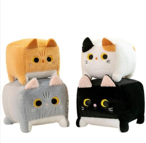 CON.MASKOTKA KOT KWADRAT 35CM           8102600009907