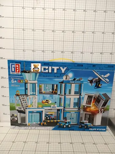 23558 Klocki Konstrukcyjne Baza Policyjna Pojazdy Radiowozy Policja 4w1 807 el. - LEAN Toys 5905991071839