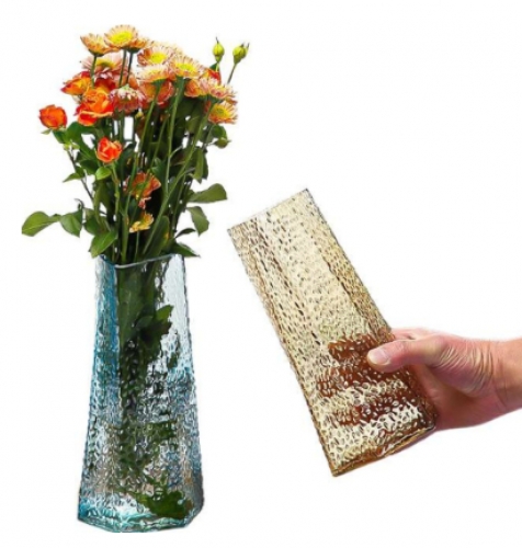 FLOR. WAZON SZKLANY TRÓJKĄT NAKRAPIANY  NIEBIESKI WYS.23CM 5904888056355