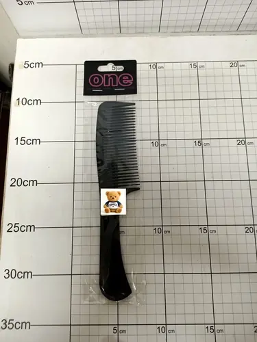 GRZEBIEŃ WYM.22x4,6CM 5906245233836