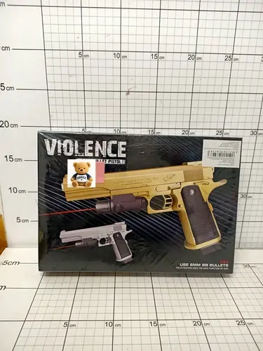 IMITACJA BRONI PISTOLET W PUDEŁKU       6991201284983