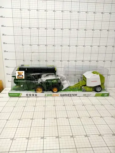 KOMBAJN Z MASZYNĄ POD KLOSZEM           6900313647227