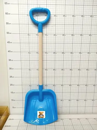 ŁOPATA DUŻA NA DREWNIE 5901549163506