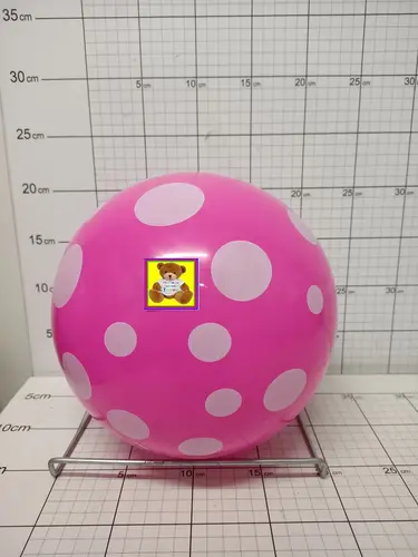 PIŁKA W GROCHY 230MM 3 KOLORY           5901811105630