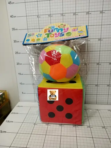 PIŁKA Z KOSTKĄ 5902385961547