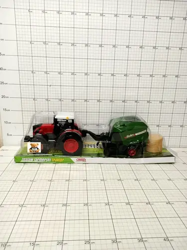 TRAKTOR Z MASZYNĄ ROLNICZĄ 5900949491875