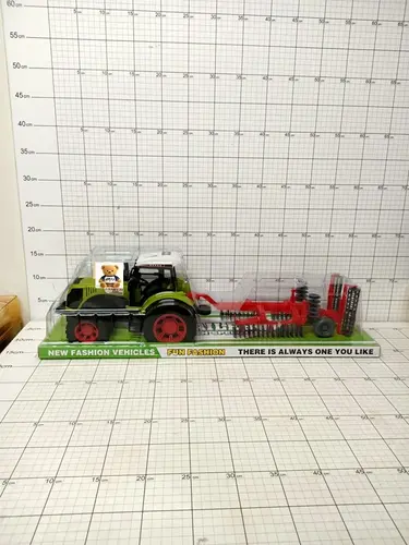 TRAKTOR Z MASZYNĄ ROLNICZĄ 5903940017525