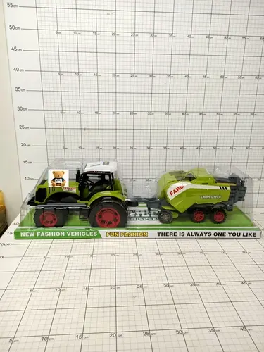 TRAKTOR Z MASZYNĄ ROLNICZĄ 5903940017907