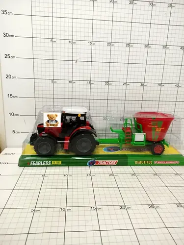TRAKTOR Z MASZYNĄ ROLNICZĄ 5907187900886