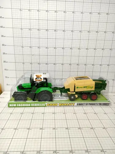 TRAKTOR Z PRASĄ 5903940019833