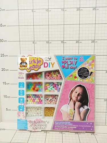 ZESTAW KORALIKÓW DO NAWLEKANIA          5900949449661